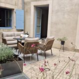 Lägenhet med uteplats i markplan, centralt i Béziers