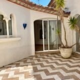 Enplansvilla med pool, i Béziers