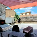 Renoverat vinmakarhus med garage och stor terrass