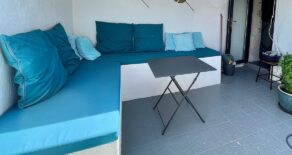 Byhus med terrass, nära Pézenas