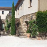 Villa med gästhus och trädgård, i Orb-dalen