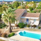 Villa med pool, utsikt över vinfälten i Neffiès