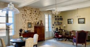 Rymligt, renoverat byhus med loggia och garage