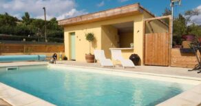 Hus med pool, i Roquebrun