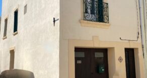 Byhus med garage och terrass