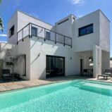 Modern villa med pool, i Sérignan nära Medelhavet