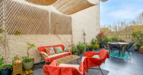Elegant, renoverad borgarlägenhet med terrass, centralt i Béziers