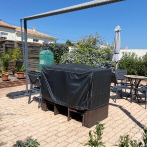 Villa med trädgård i Agde