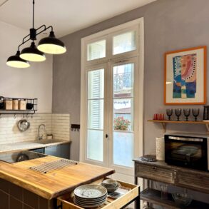 Renoverad stadslägenhet, centralt i Béziers