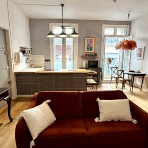 Renoverad stadslägenhet, centralt i Béziers